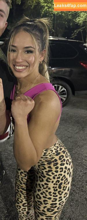 Valerie Loureda photo #0003