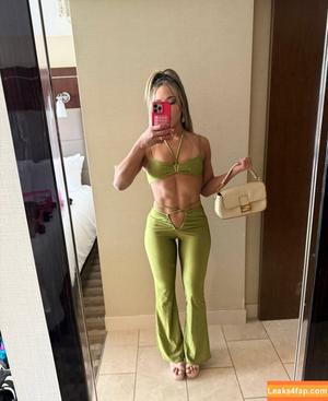Valerie Loureda photo #0013