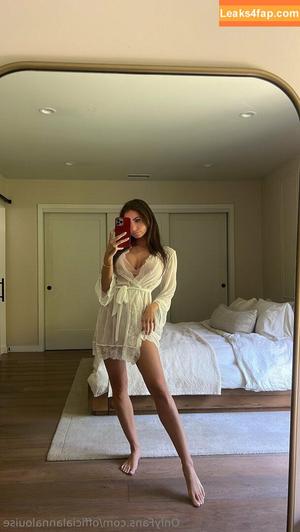Anna Louise photo #0002