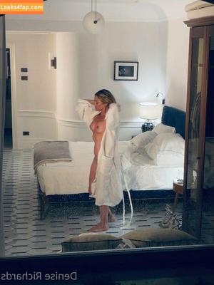 Denise Richards photo #0034