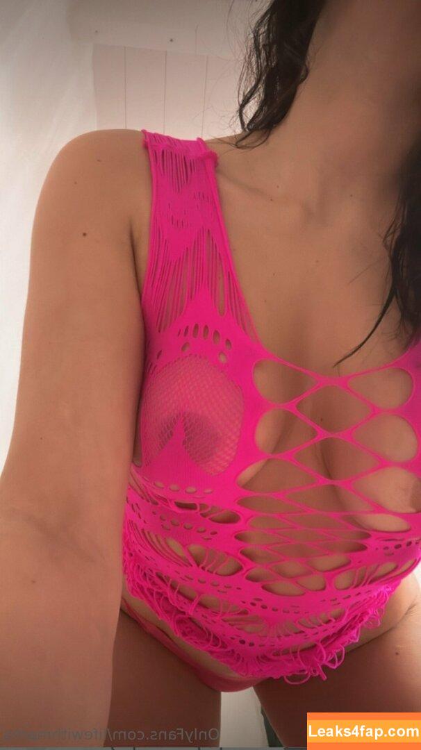 Marnie Simpson /  leaked photo photo #0015