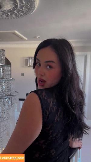 Marnie Simpson photo #0001