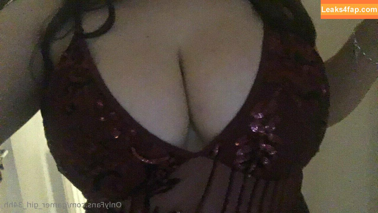 34HHGamerGirlHannah / thtgirlhannahhh leaked photo photo #0022