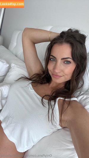 Anna Louise photo #0087
