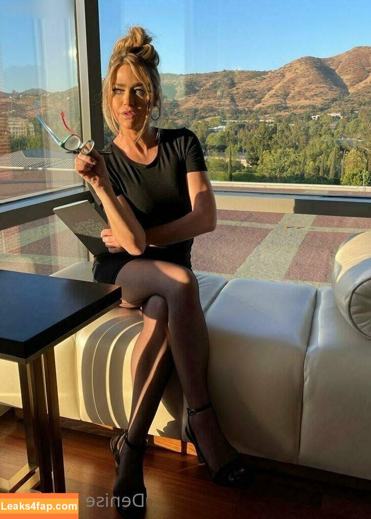 Denise Richards /  leaked photo photo #0001