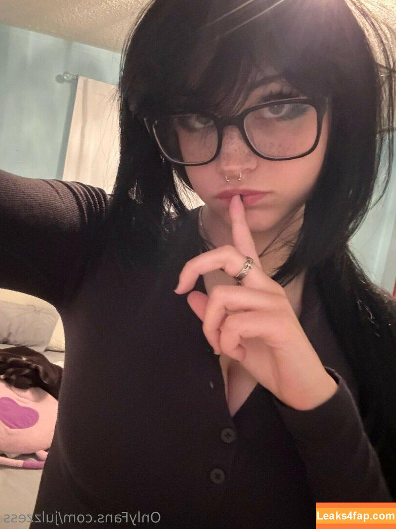 Julzzess / julz.zess leaked photo photo #0001