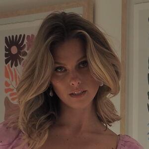 Natalie Jayne Roser photo #0003