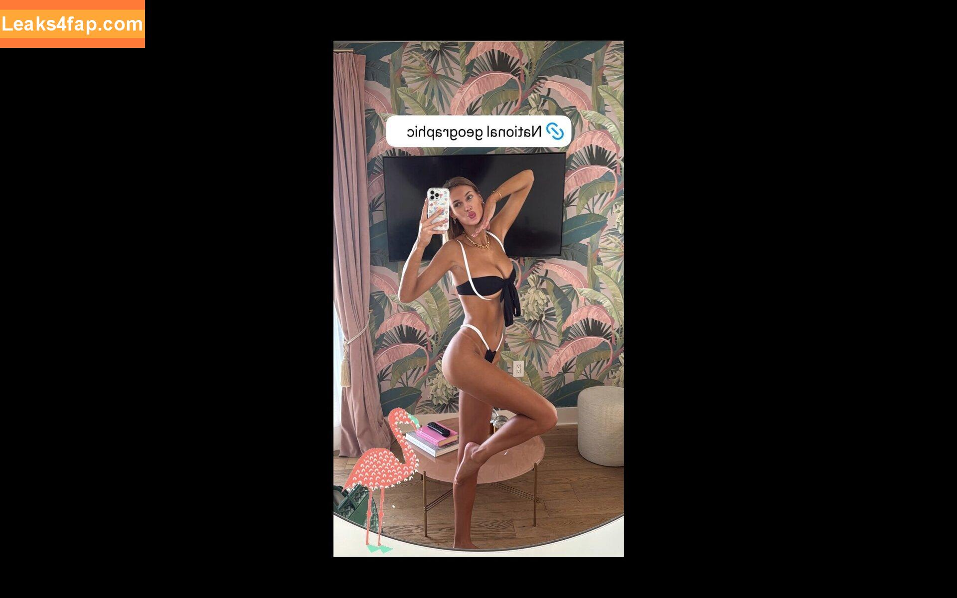 Veronika Rajek / rajekveronika / veronikarajek leaked photo photo #0001