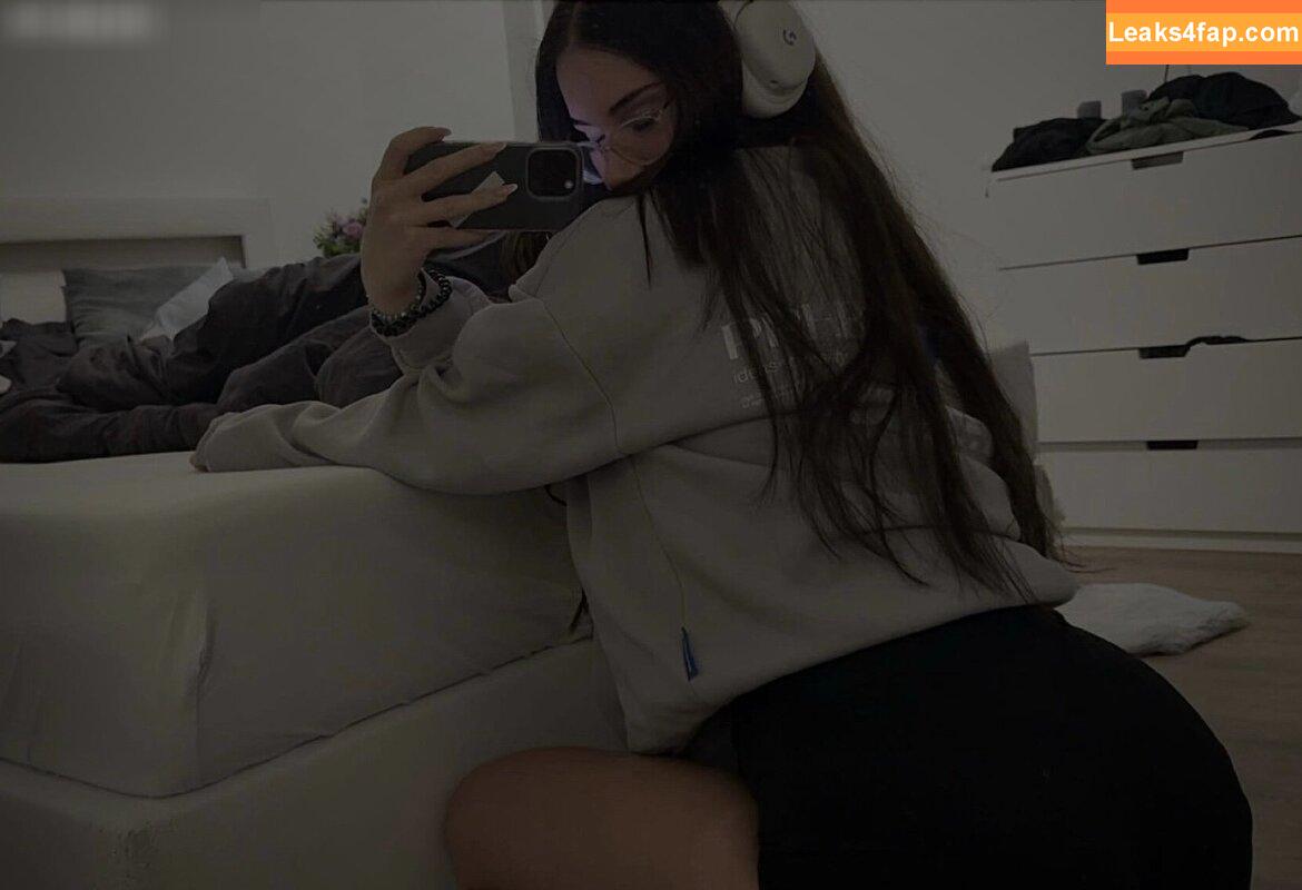 Faye.sxh /  leaked photo photo #0010