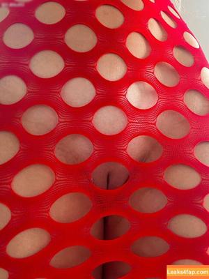 Phoebe Harris photo #0004