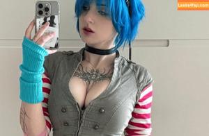 Lyra Crow photo #0018