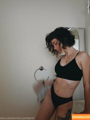 Lyra Crow photo #0026