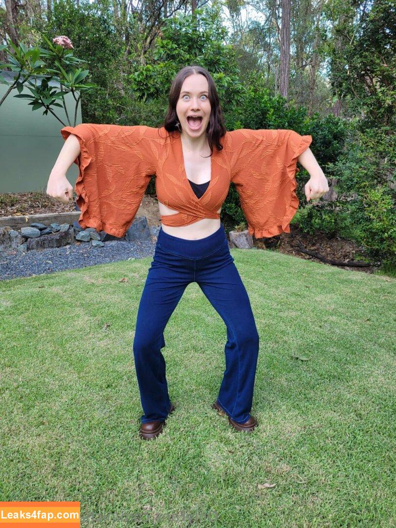 Nichameleon / nic_the_pixie leaked photo photo #0015