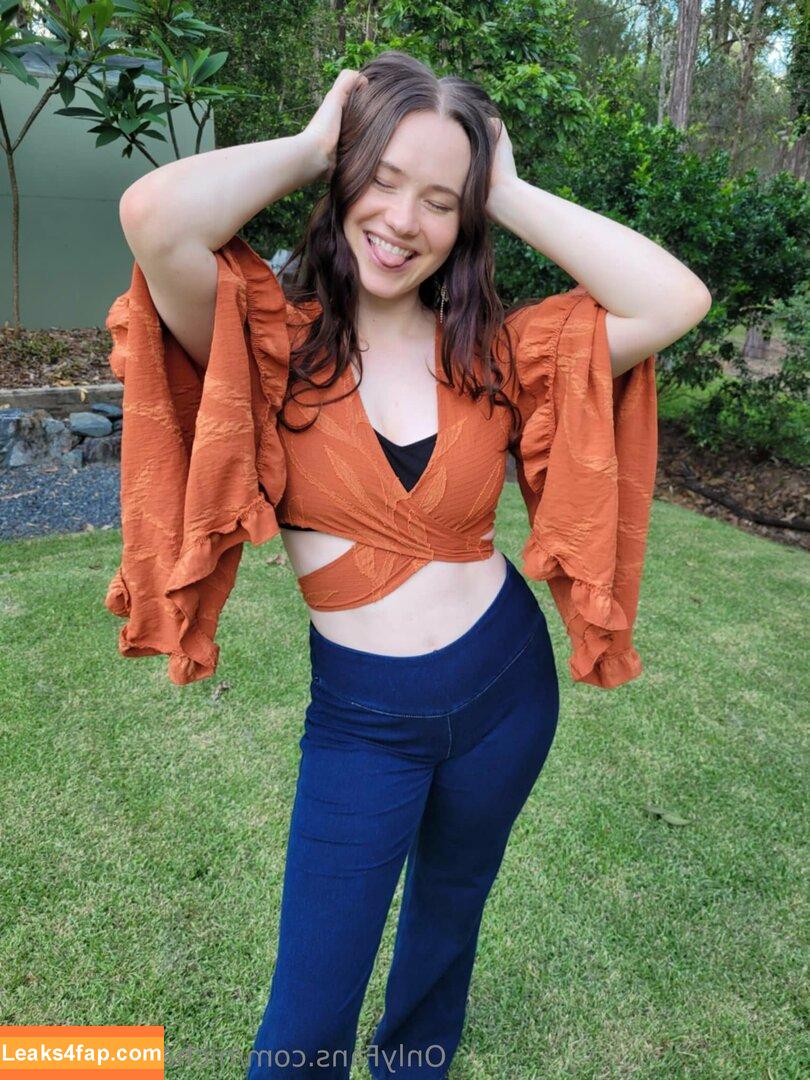 Nichameleon / nic_the_pixie leaked photo photo #0018