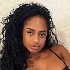 Qimmah Russo photo #0004