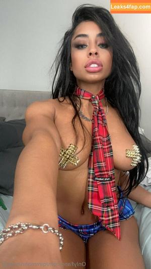 Qimmah Russo photo #0040