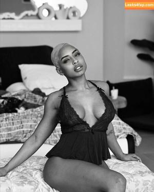 Qimmah Russo photo #0063