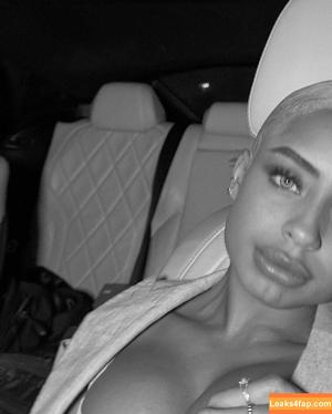 Qimmah Russo photo #0068