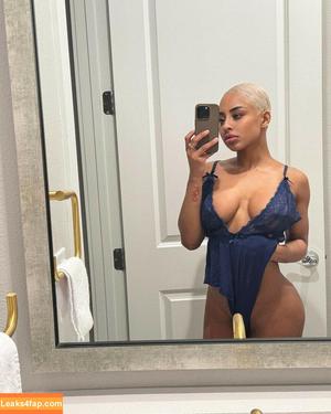 Qimmah Russo photo #0070