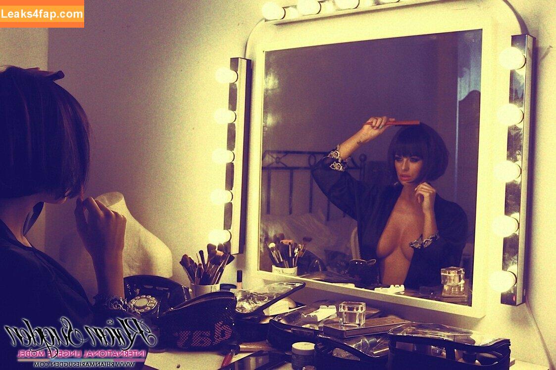 Rhian Sugden / Rhianmarie / rhiansugden / rhiansuggers слитое фото фото #1209