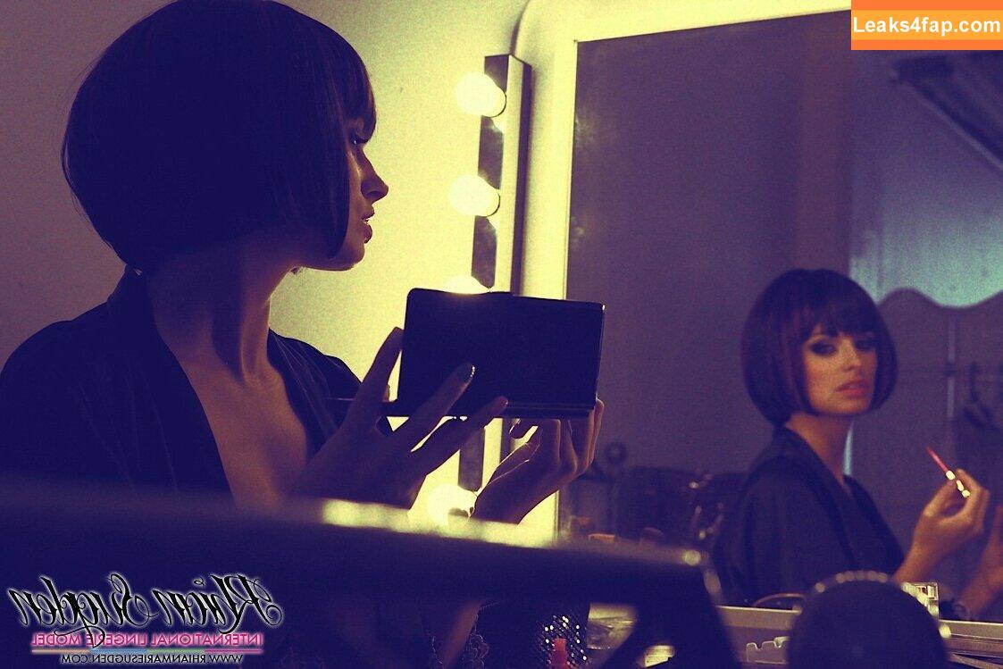 Rhian Sugden / Rhianmarie / rhiansugden / rhiansuggers слитое фото фото #1437