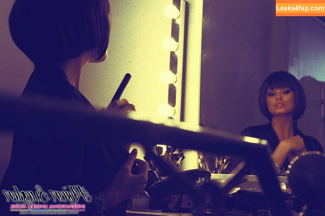 Rhian Sugden / Rhianmarie / rhiansugden / rhiansuggers слитое фото фото #1443