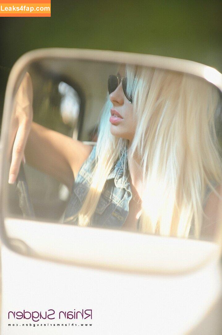 Rhian Sugden / Rhianmarie / rhiansugden / rhiansuggers слитое фото фото #1702