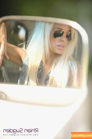 Rhian Sugden photo #1701