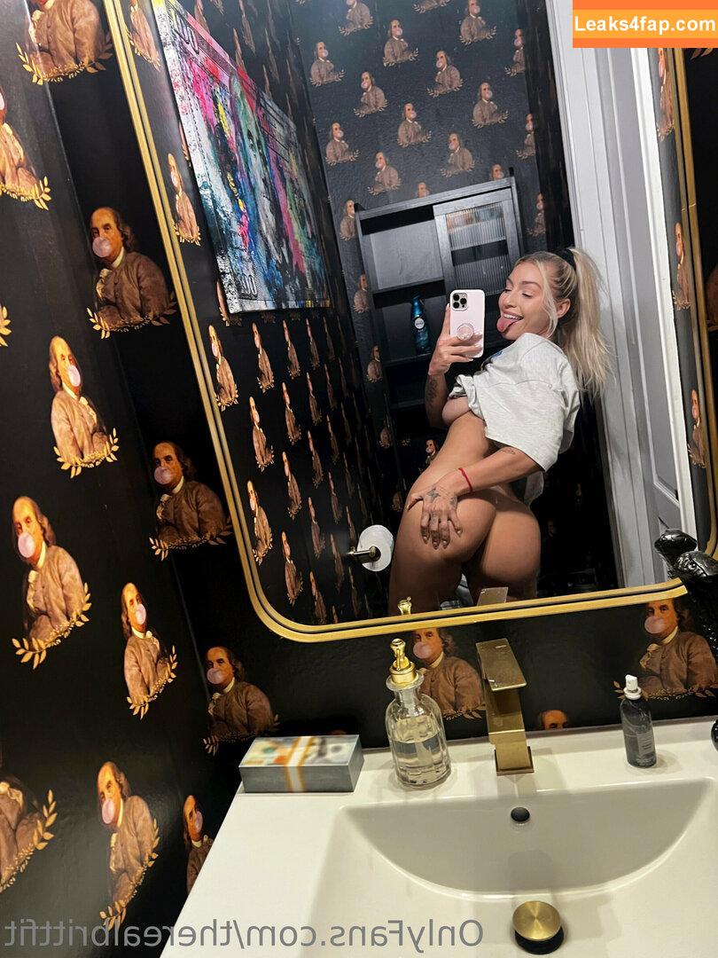 therealbrittfit /  leaked photo photo #0009