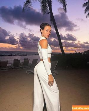 Charly Jordan photo #0282