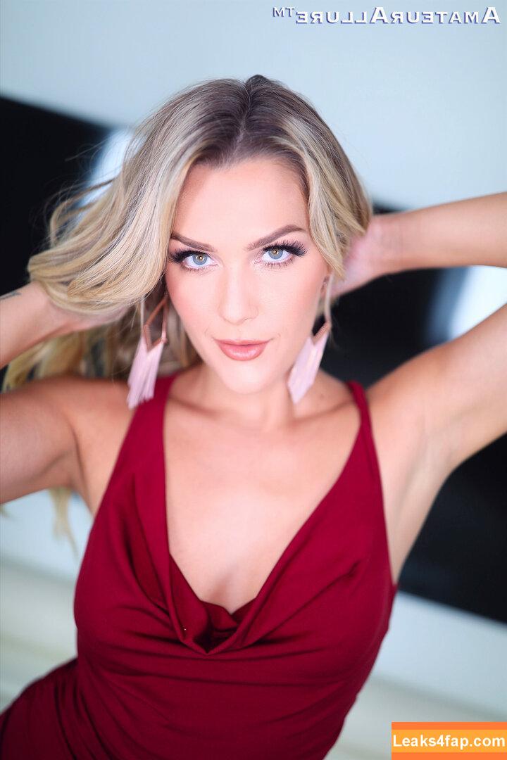 Sexbydesign / https: / savvysuxx leaked photo photo #0007