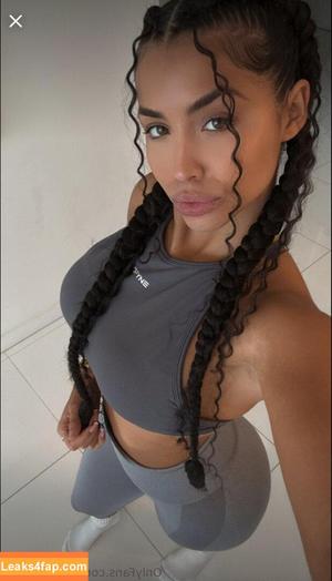 Thalia Matos photo #0012