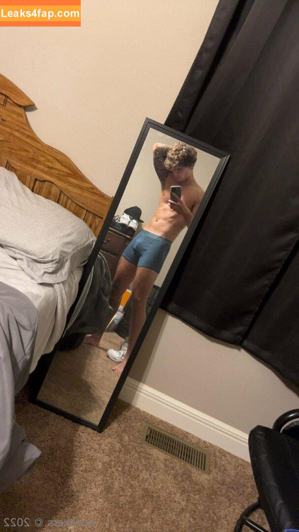 aceakers /  leaked photo photo #0001