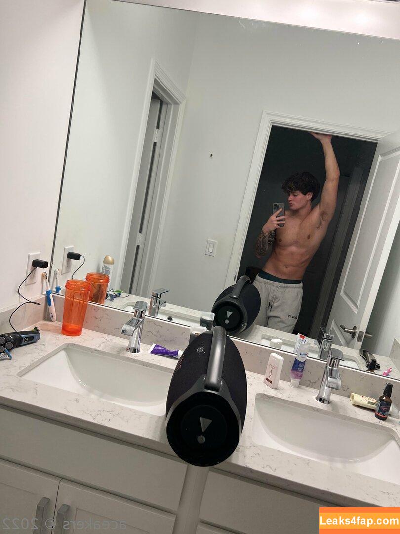 aceakers /  leaked photo photo #0056