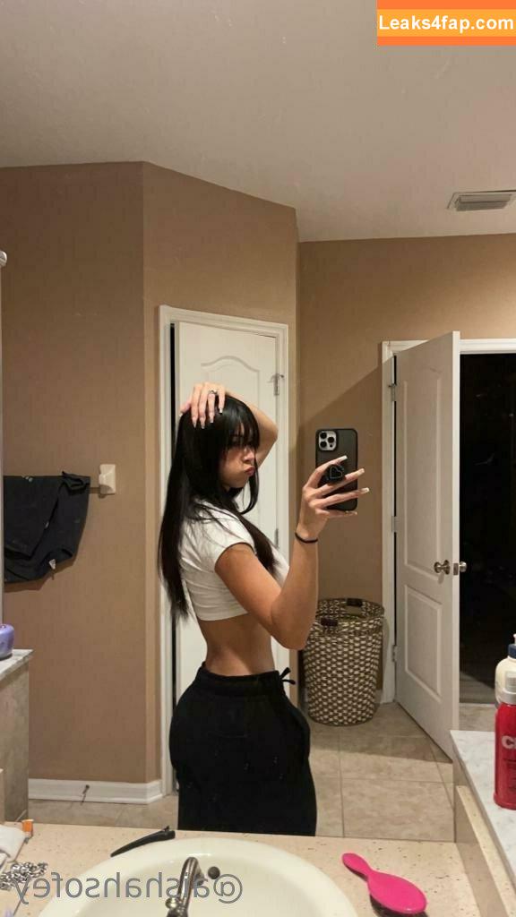 aishahsofey /  leaked photo photo #0010