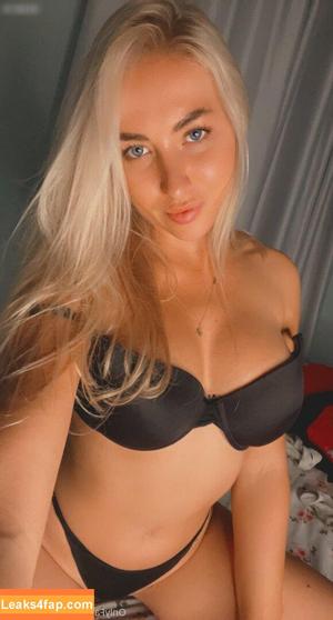 Amanda Ries photo #0002