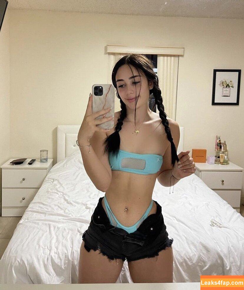 Ameli Olivera /  leaked photo photo #0005
