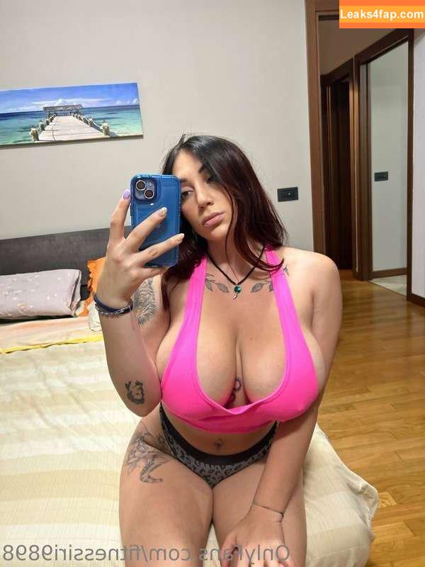 Andreea Irimescu / FitnessIri / Irifit98 / fitnessiri9898 / iri_fit98 leaked photo photo #0010