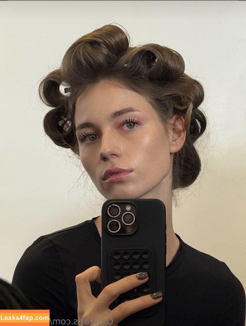 Anna Malyg0n / mmollyyy.ann слитое фото фото #0260