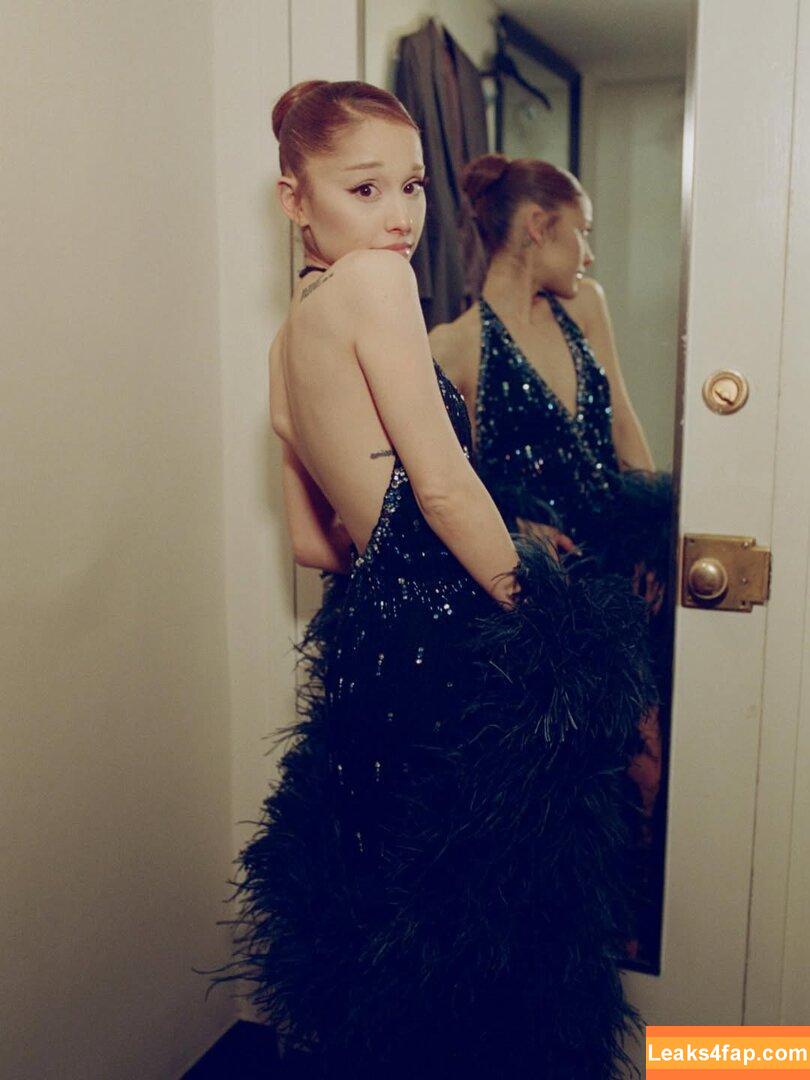 Ariana Grande / arianagrande слитое фото фото #0026