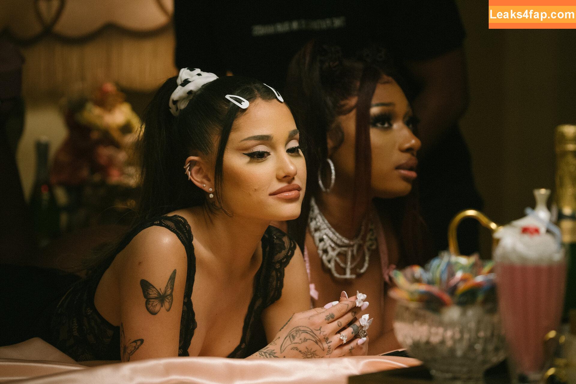 Ariana Grande / arianagrande слитое фото фото #0038