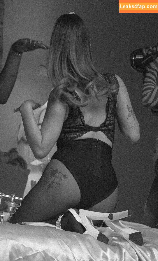 Ariana Grande / arianagrande слитое фото фото #0050