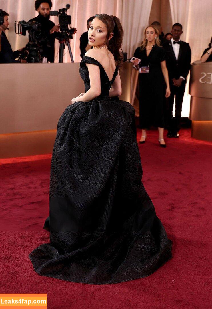 Ariana Grande / arianagrande leaked photo photo #0099