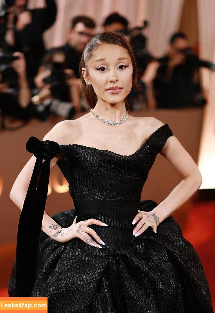 Ariana Grande / arianagrande leaked photo photo #0102