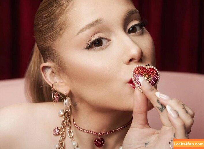 Ariana Grande / arianagrande leaked photo photo #0107