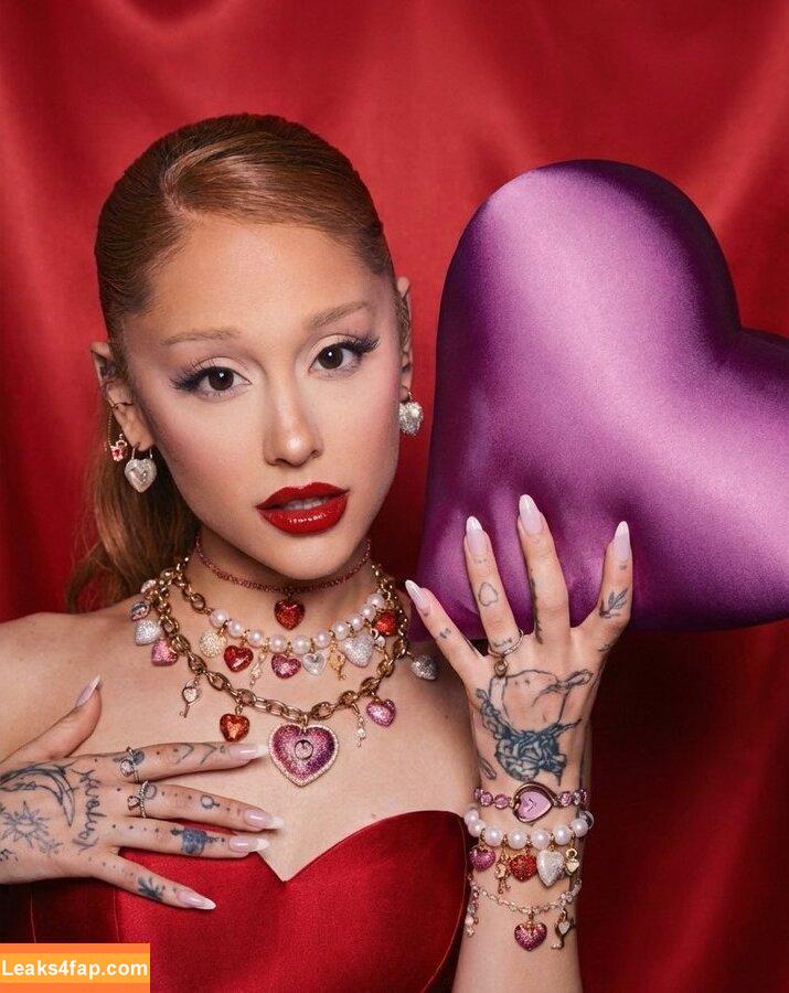 Ariana Grande / arianagrande leaked photo photo #0117