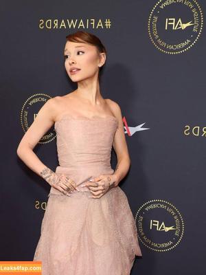 Ariana Grande photo #0088