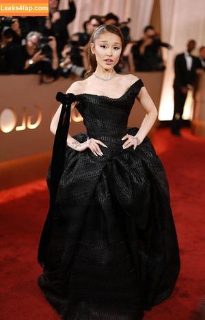 Ariana Grande photo #0090