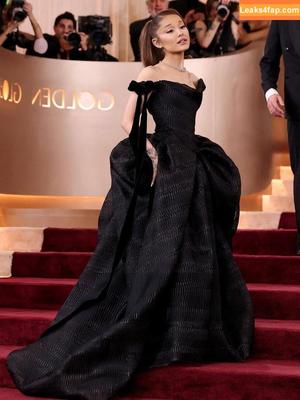 Ariana Grande photo #0106