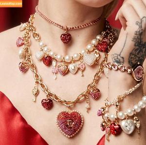 Ariana Grande photo #0122